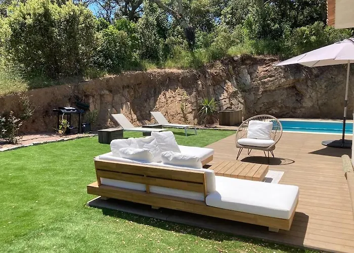 Maison Avec Piscine, A Proximite Des Plages Semesterbostad